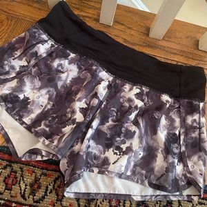Lululemon size 6 shorts!